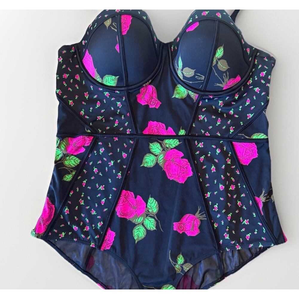 Torrid Plus Size 3 One Piece Slim Fix Padded Betsey Johnson Underwire Swimsuit